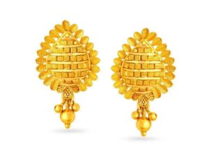 Short Length Flower Shape Gold Earring