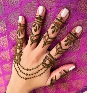 Trendy mehndi design