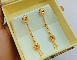 Long earrings traditional Gold