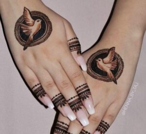 Bird design mehndi