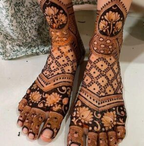 Jali pattern feet mehndi design