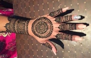 Mandala mehndi design