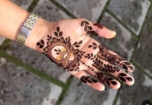 very Pretty mehndi design