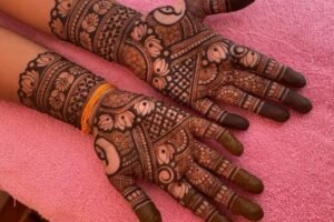 लंबे हाथों के लिए केरी मेहंदी डिजाइंस