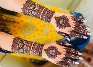 शादी में लगाए ये मेहंदी