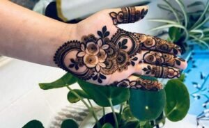 सरस्वती पूजा मेहंदी डिजाइन