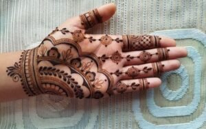 सिंपल मेहंदी डिजाइन