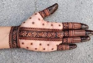 सुंदर और स्टाइलिश मेहंदी डिजाइन