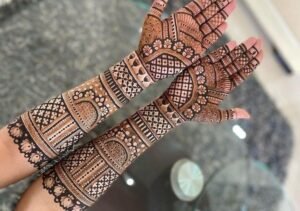हाथों के लिए जाल मेहंदी डिजाइंस