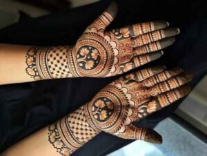 लोटस फ्लावर इंस्पायर्ड मेहंदी डिजाइन